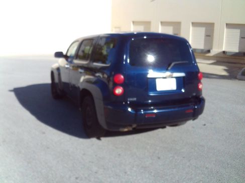 Used 2007 Chevrolet HHR LS image 15