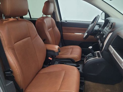 Used 2017 Jeep Compass High Altitude FWD image 21