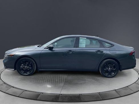 Certified 2025 Honda Accord SE image 2