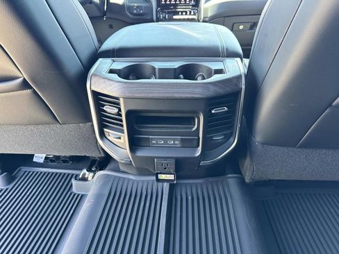 New 2026 RAM 2500 Laramie AWD/4WD image 32