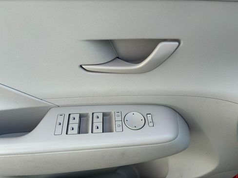 Used 2024 Hyundai Kona SEL AWD/4WD image 20