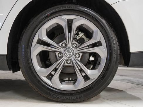 Used 2024 Honda Accord EX image 33