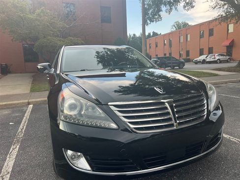Used 2015 Hyundai Equus Signature RWD image 6