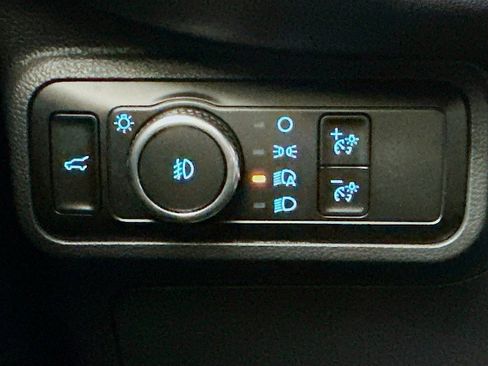 Used 2025 Ford Explorer ST-Line w/ ST-Line Street Pack image 10