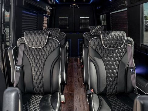 Used 2022 Mercedes-Benz Sprinter 3500 image 24