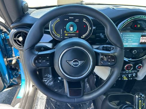 Used 2024 MINI Cooper SE FWD image 16