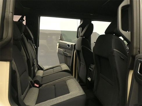 New 2025 Ford Bronco 4-Door image 16