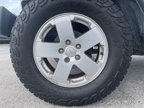 Used 2015 Jeep Wrangler Unlimited Sport image 18