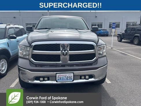 Used 2017 RAM 1500 Classic SLT image 2
