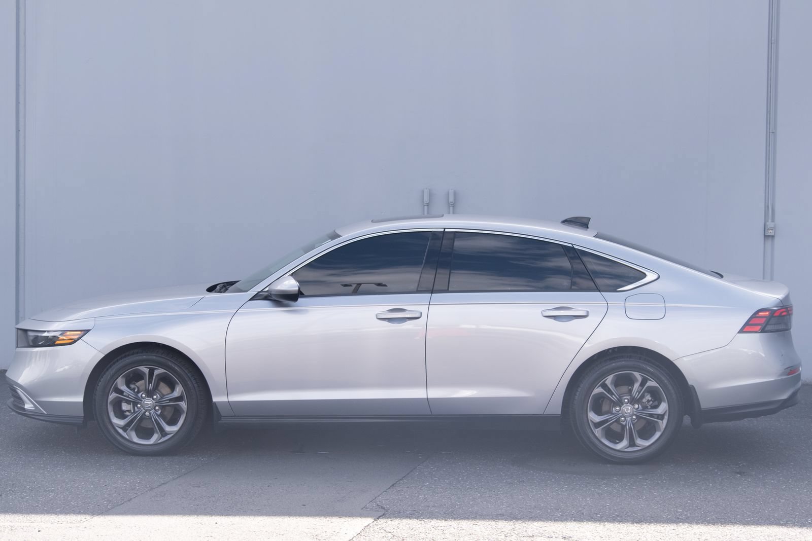 Used 2023 Honda Accord EX image 23