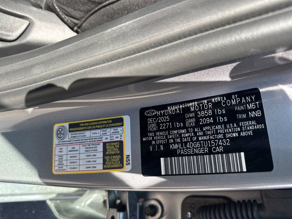 Used 2026 Hyundai Elantra SE FWD image 28