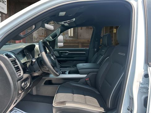 Used 2026 RAM 1500 Laramie w/ Night Edition AWD/4WD image 15