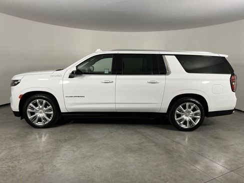Used 2021 Chevrolet Suburban High Country AWD/4WD image 5