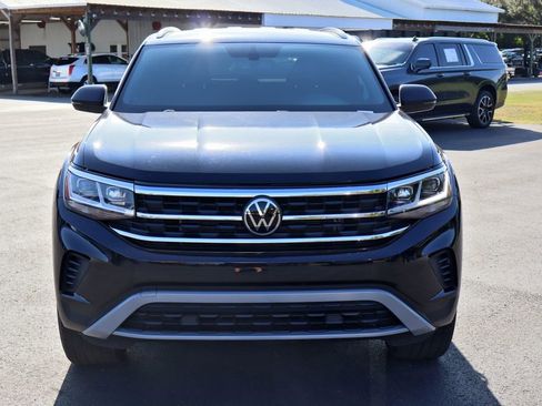 Used 2021 Volkswagen Atlas Cross Sport SE image 3