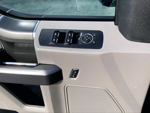 Used 2015 Ford F150 XLT w/ Equipment Group 302A Luxury RWD image 32