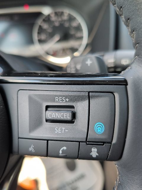 Certified 2023 Nissan Rogue SV w/ SV Premium B Package AWD/4WD image 18