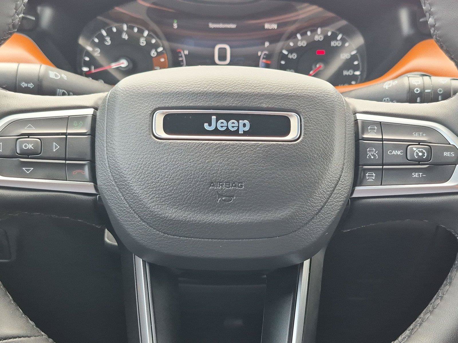 Used 2025 Jeep Compass Limited AWD/4WD image 16