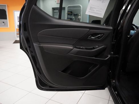 Certified 2023 Chevrolet Traverse RS w/ LPO, Floor Liner Package image 25