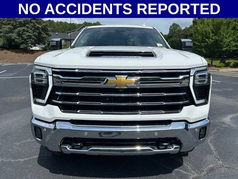 Used 2024 Chevrolet Silverado 2500 LTZ w/ LTZ Convenience Package AWD/4WD image 12