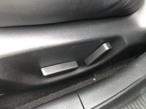 Used 2015 MAZDA MAZDA3 i Grand Touring image 19