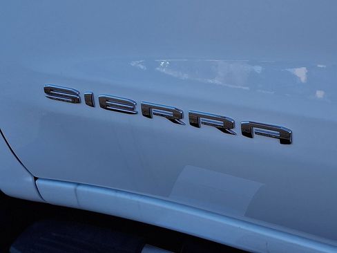 New 2026 GMC Sierra 1500 SLT w/ SLT Premium Package image 11