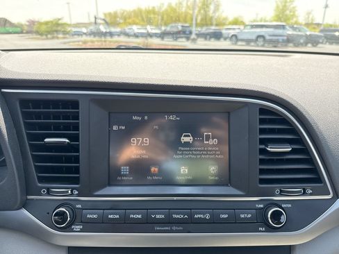 Used 2018 Hyundai Elantra SEL w/ Cargo Package FWD image 16