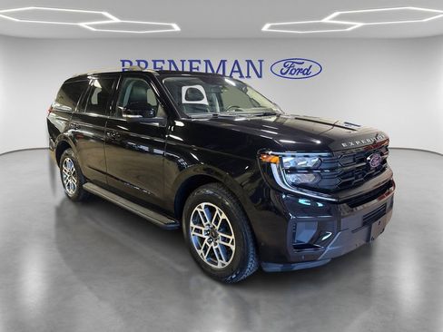 Certified 2025 Ford Expedition Active AWD/4WD image 3