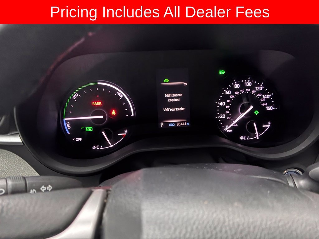Used 2023 Toyota Sienna XLE FWD image 3