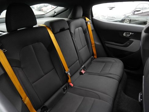 Used 2022 Polestar Polestar 2 Long Range Dual Motor w/ Performance Package image 19