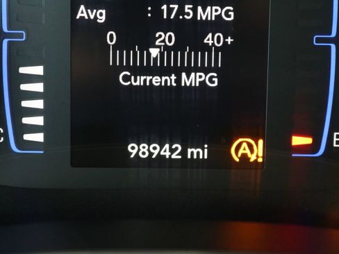 Used 2020 Chrysler Pacifica Touring-L image 47