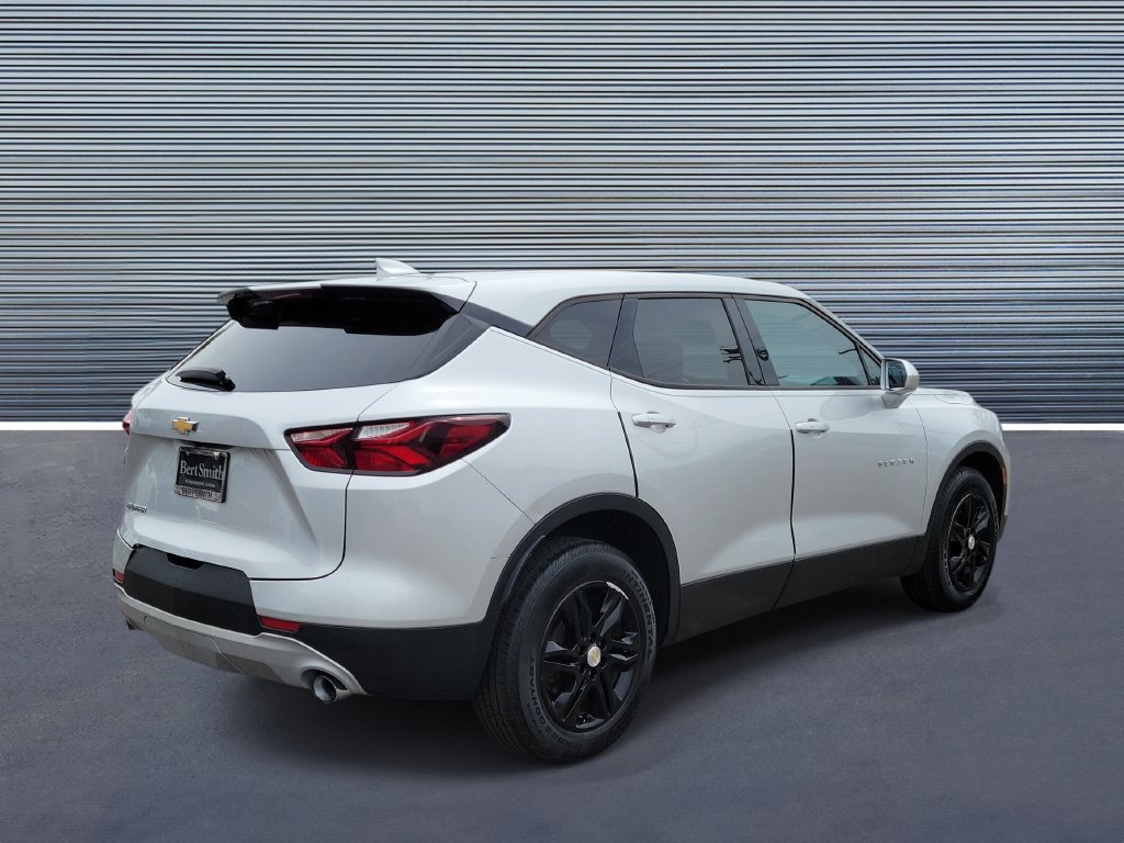 Used 2019 Chevrolet Blazer LT FWD image 3