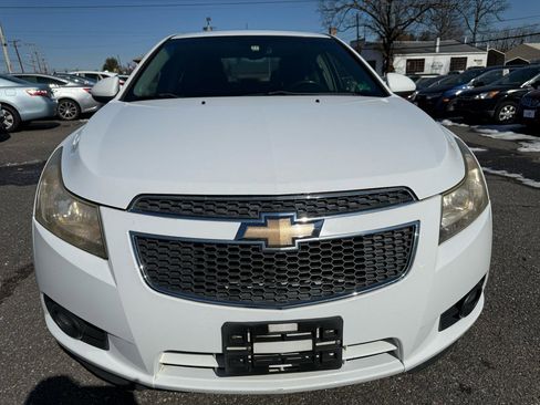Used 2011 Chevrolet Cruze LTZ image 2