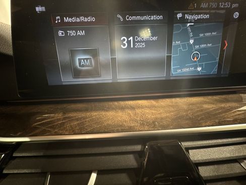 Used 2018 BMW 530i image 23