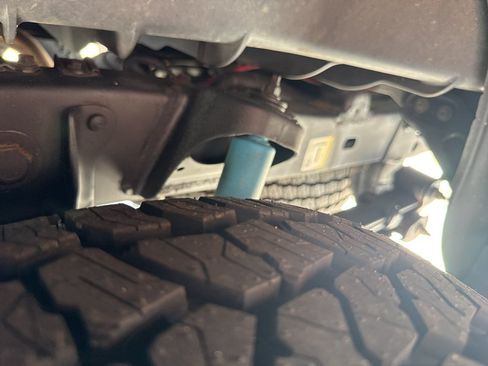 Used 2019 Toyota Tacoma TRD Off-Road AWD/4WD image 38