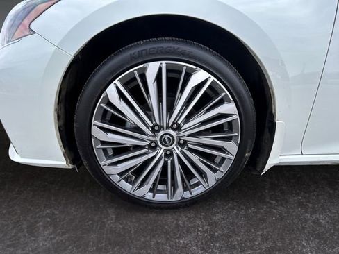 Used 2024 Nissan Altima 2.5 SL image 14