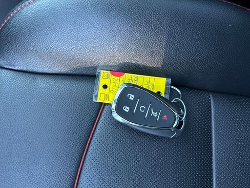 Used 2024 Chevrolet Equinox RS w/ RS Leather Package image 34