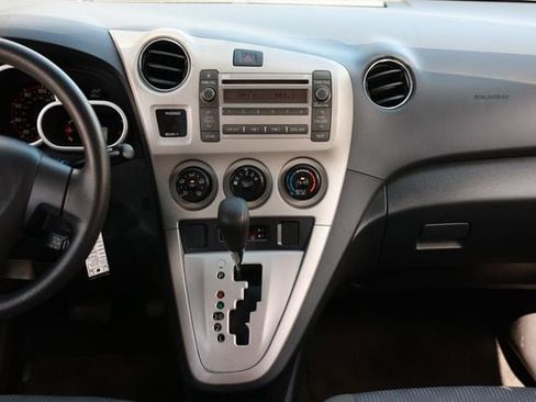 Used 2010 Toyota Matrix FWD image 34