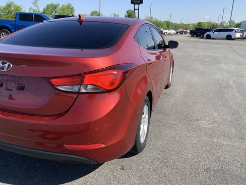 Used 2014 Hyundai Elantra SE FWD image 13
