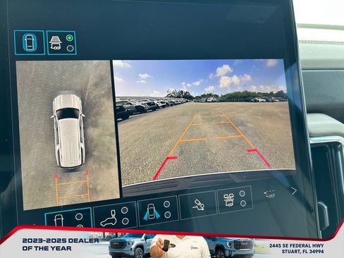 New 2026 GMC Yukon XL Denali w/ Denali Reserve Package image 28