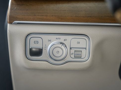 Used 2020 Mercedes-Benz GLS 450 4MATIC image 44