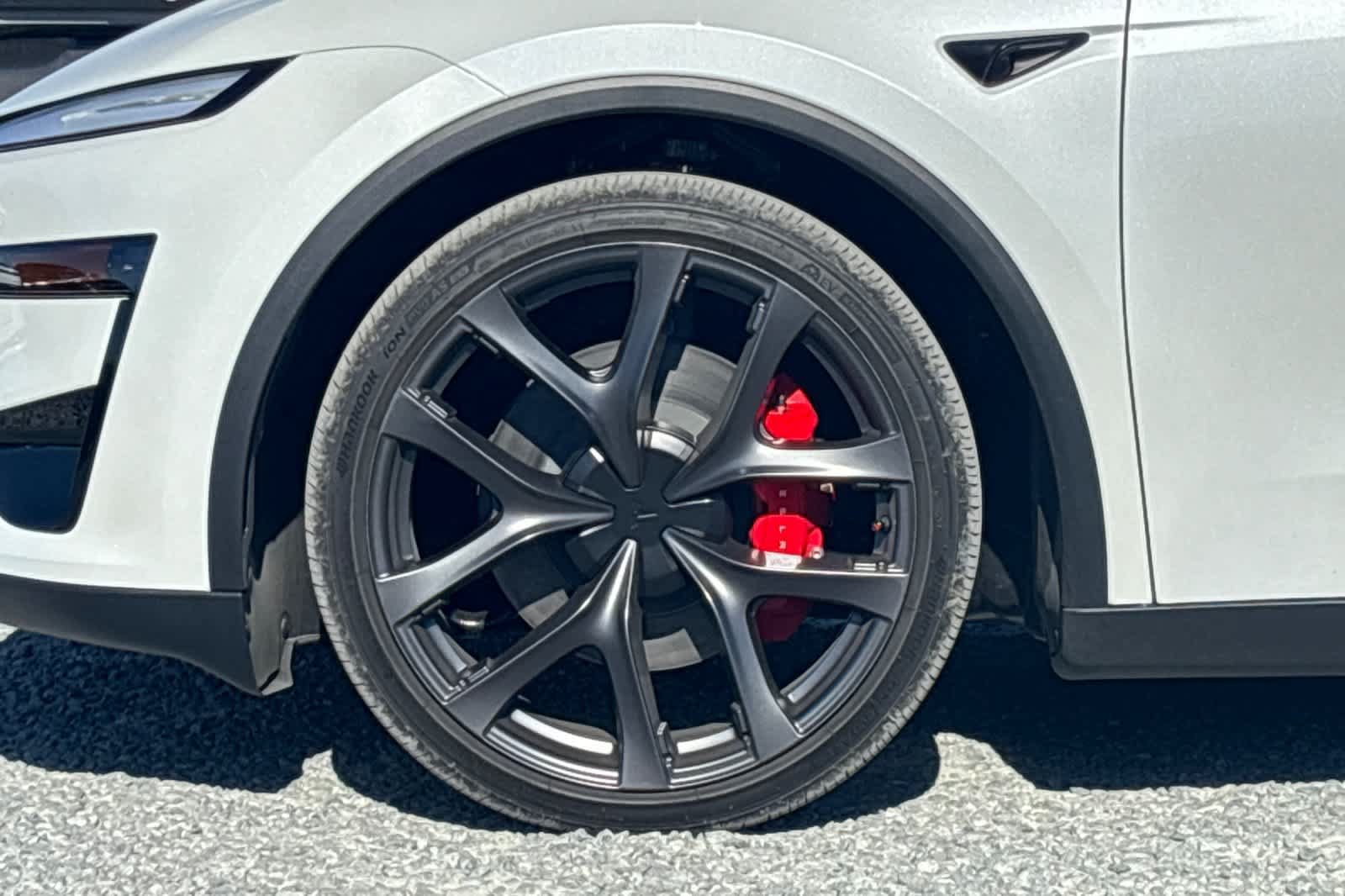 Used 2026 Tesla Model Y Performance AWD/4WD image 12