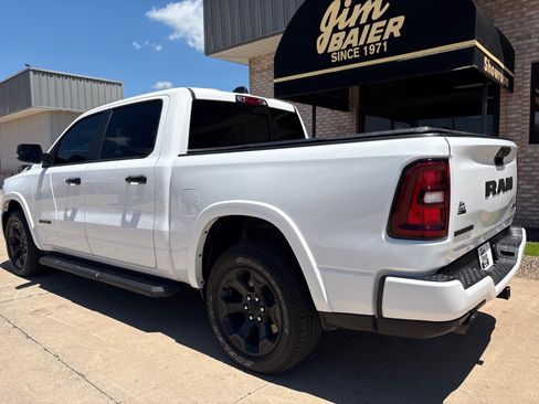 Used 2025 RAM 1500 Big Horn AWD/4WD image 12