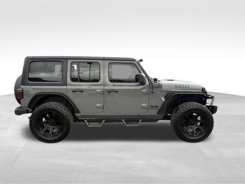 Used 2022 Jeep Wrangler Unlimited Sport image 9