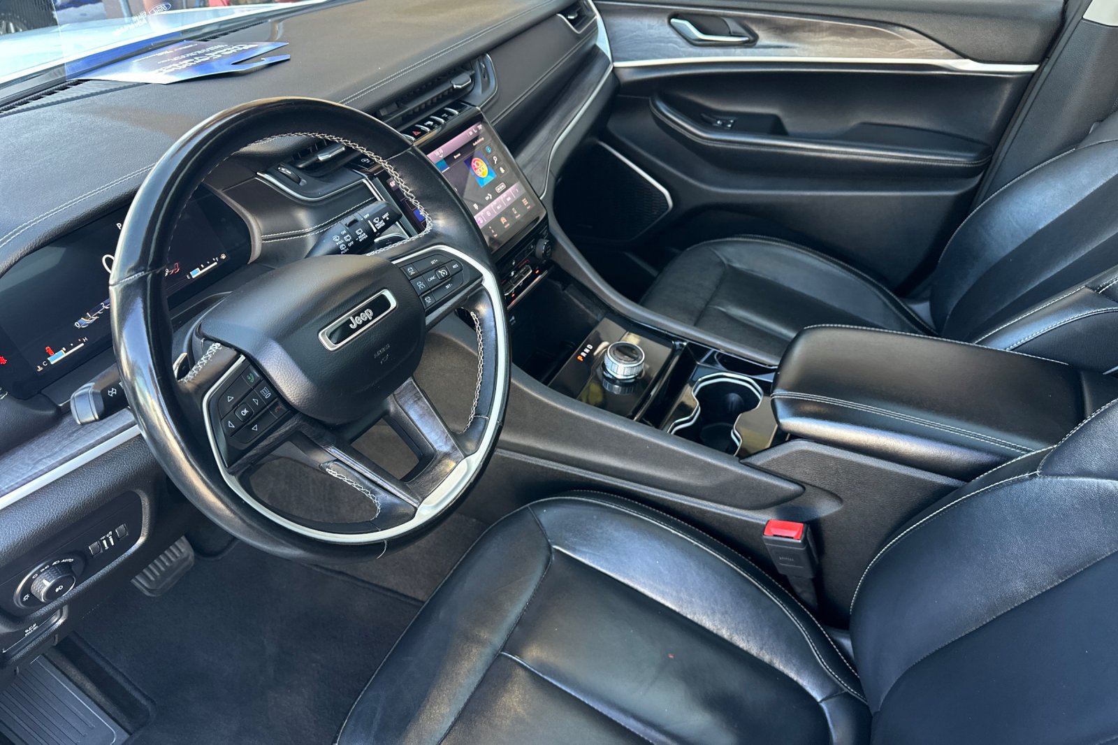 Used 2021 Jeep Grand Cherokee L Limited RWD image 9