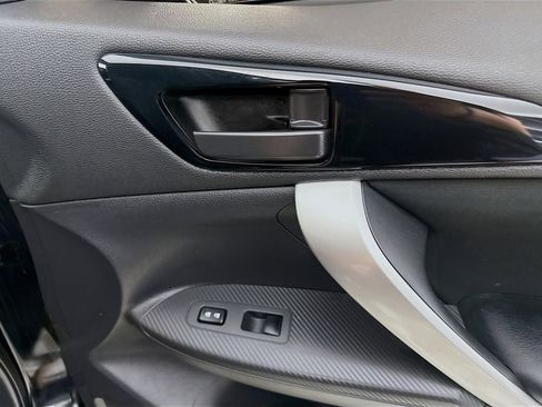 Used 2022 Mitsubishi Eclipse Cross ES image 30