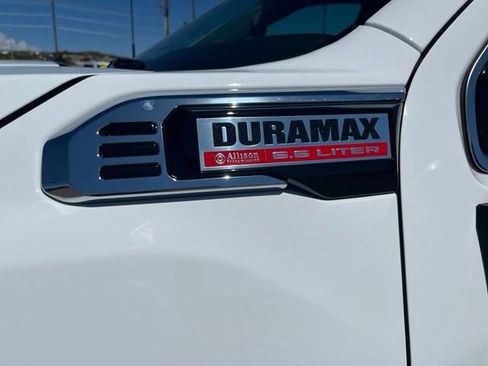 Certified 2026 GMC Sierra 3500 Denali w/ Denali Reserve Package AWD/4WD image 12