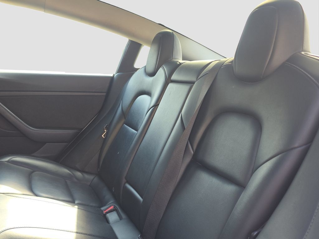 Used 2022 Tesla Model 3 Long Range AWD/4WD image 10