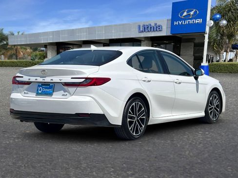 Used 2026 Toyota Camry XLE FWD image 3
