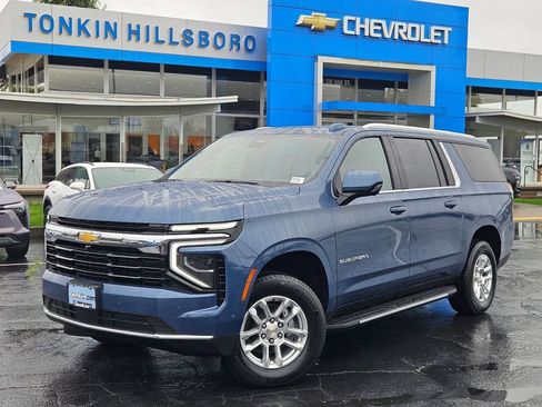 New 2026 Chevrolet Suburban LS w/ Max Trailering Package AWD/4WD image 2