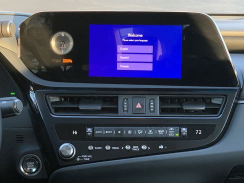 Used 2025 Lexus ES 350 w/ Premium Package image 31